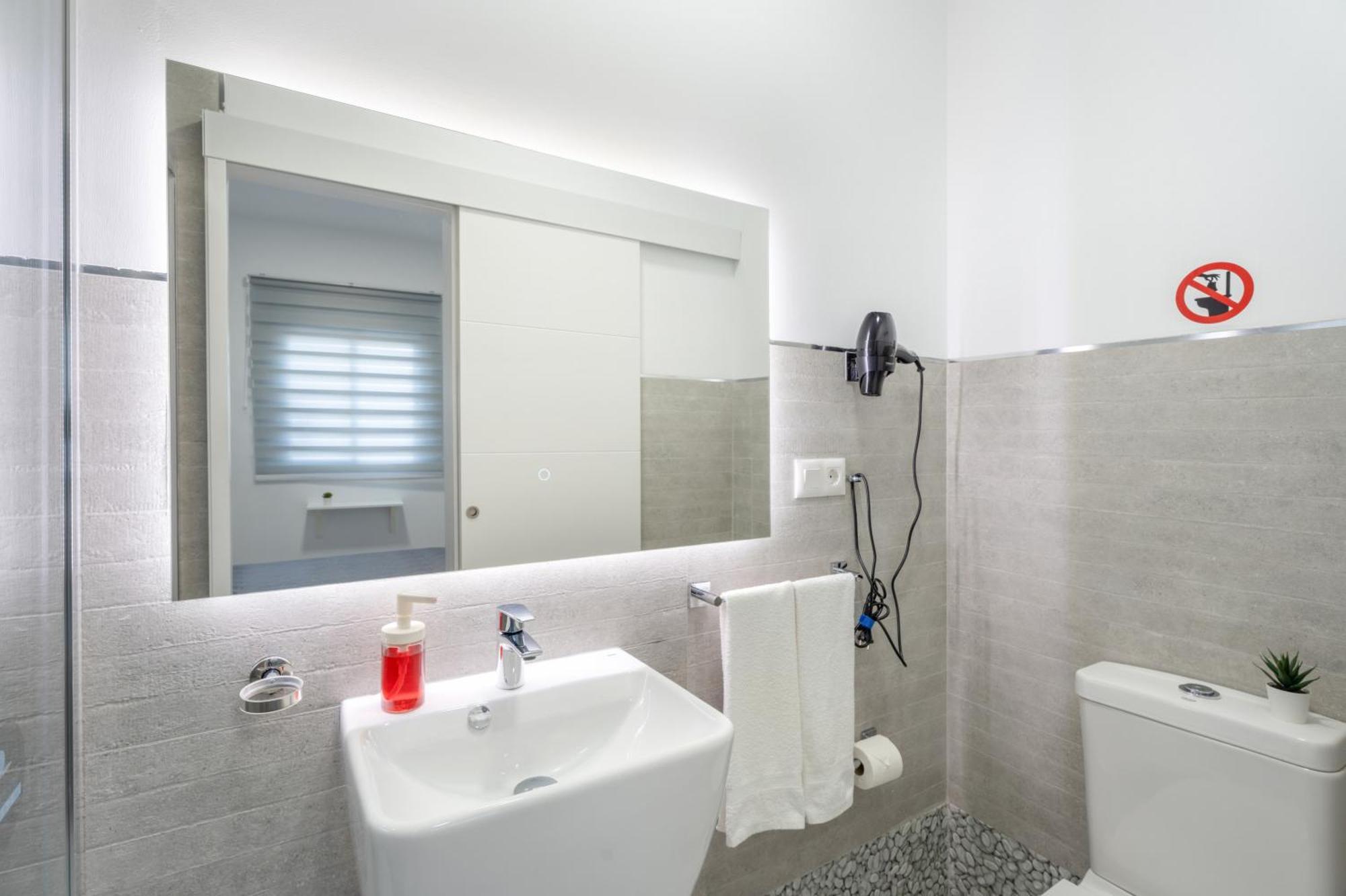 Room'S La Tosquita Alcala エクステリア 写真